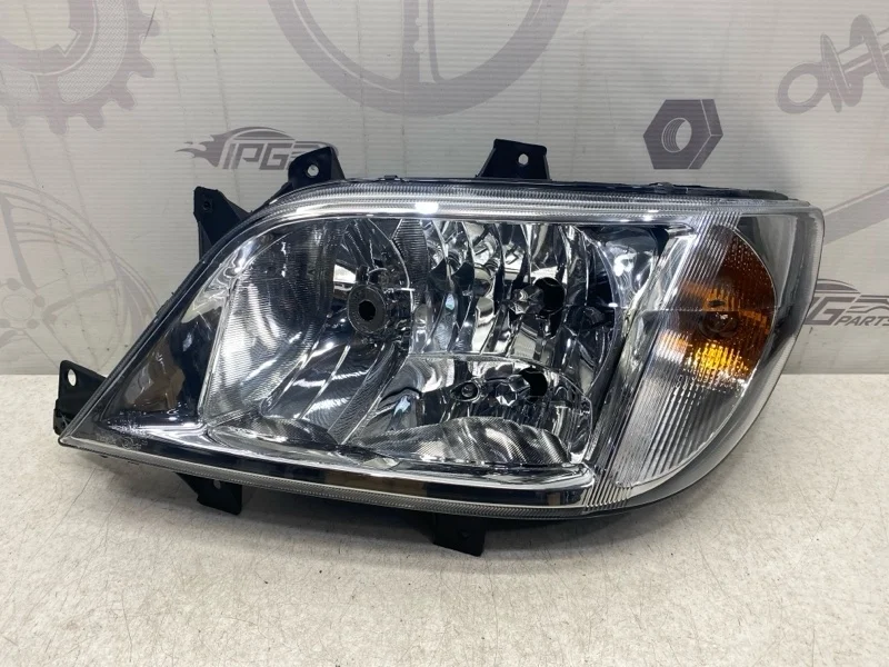 Фара левая Mercedes-benz Sprinter Classic W909