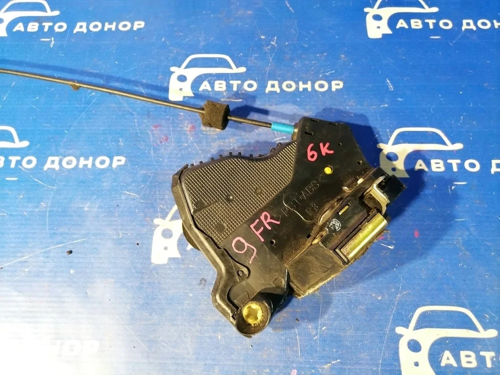 замок двери TOYOTA CAMRY ACV30 2AZFE