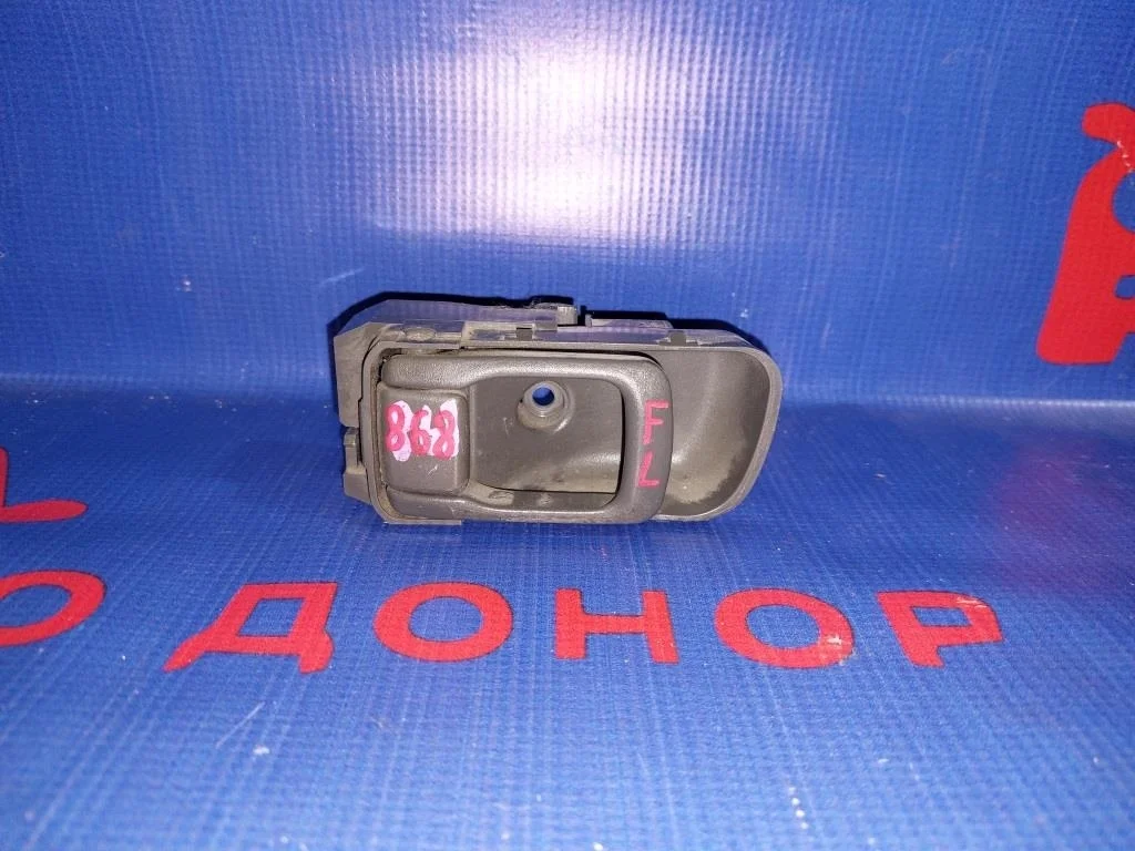 ручка двери внутренняя NISSAN ELGRAND ALE50 -