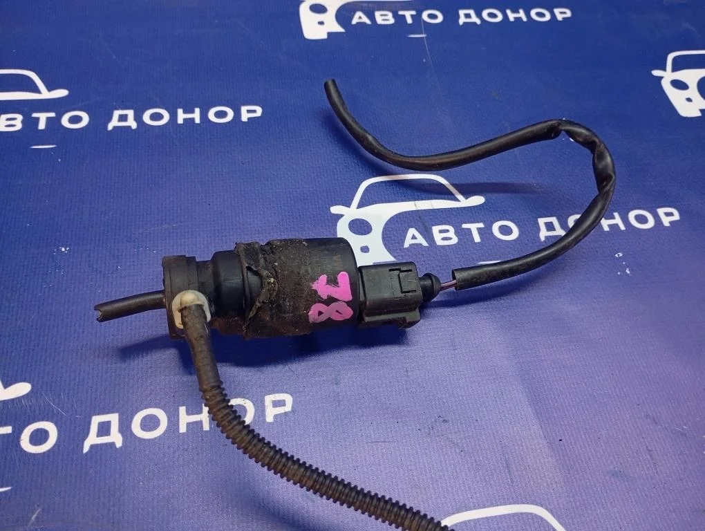 мотор бачка омывателя AUDI A6 4F2 -