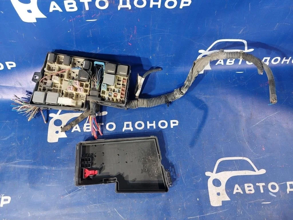 блок предохранителей FORD FOCUS CB8 IQDB - 1695809, 1793284
