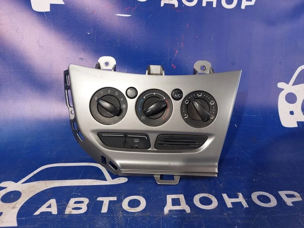 блок управления климат-контролем FORD FOCUS CB8 IQDB