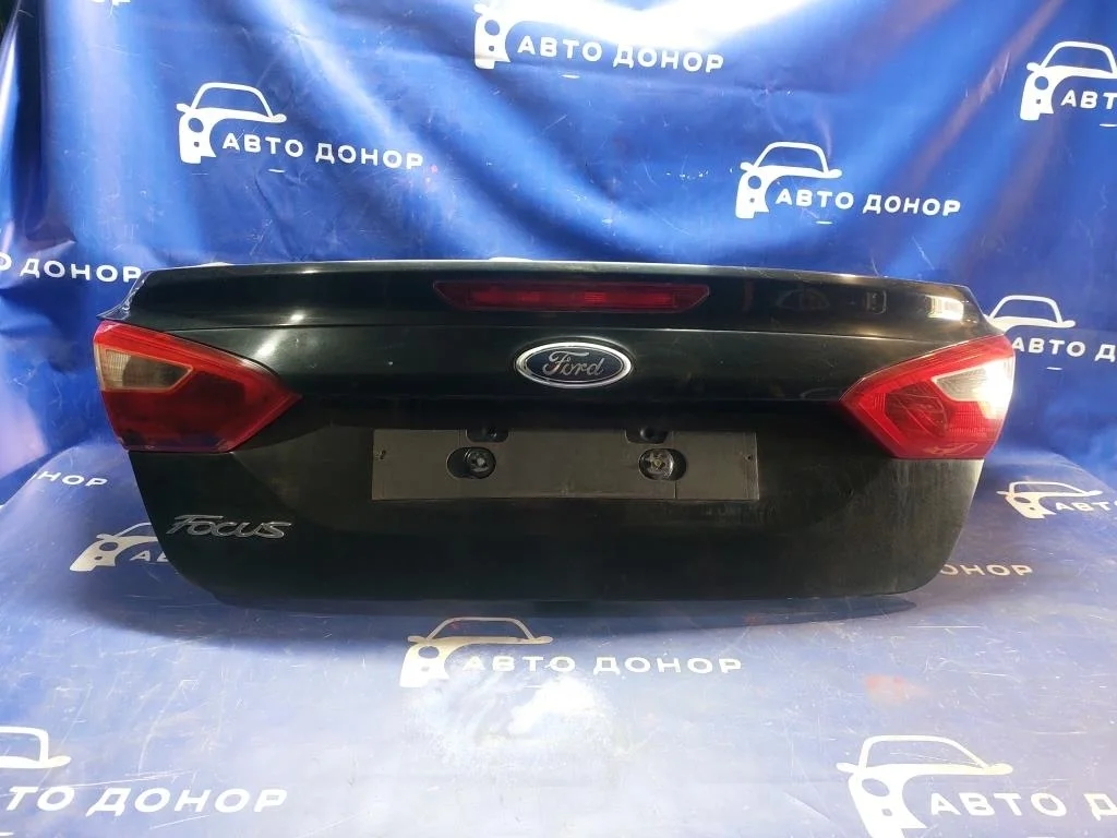 крышка багажника FORD FOCUS CB8 -