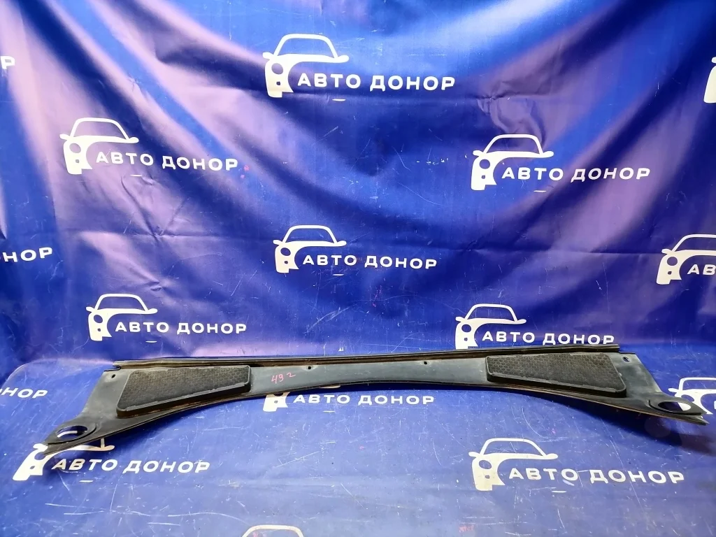 решетка под лобовое стекло FORD FOCUS CB8 -