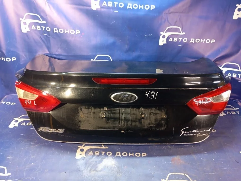 крышка багажника FORD FOCUS CB8 -