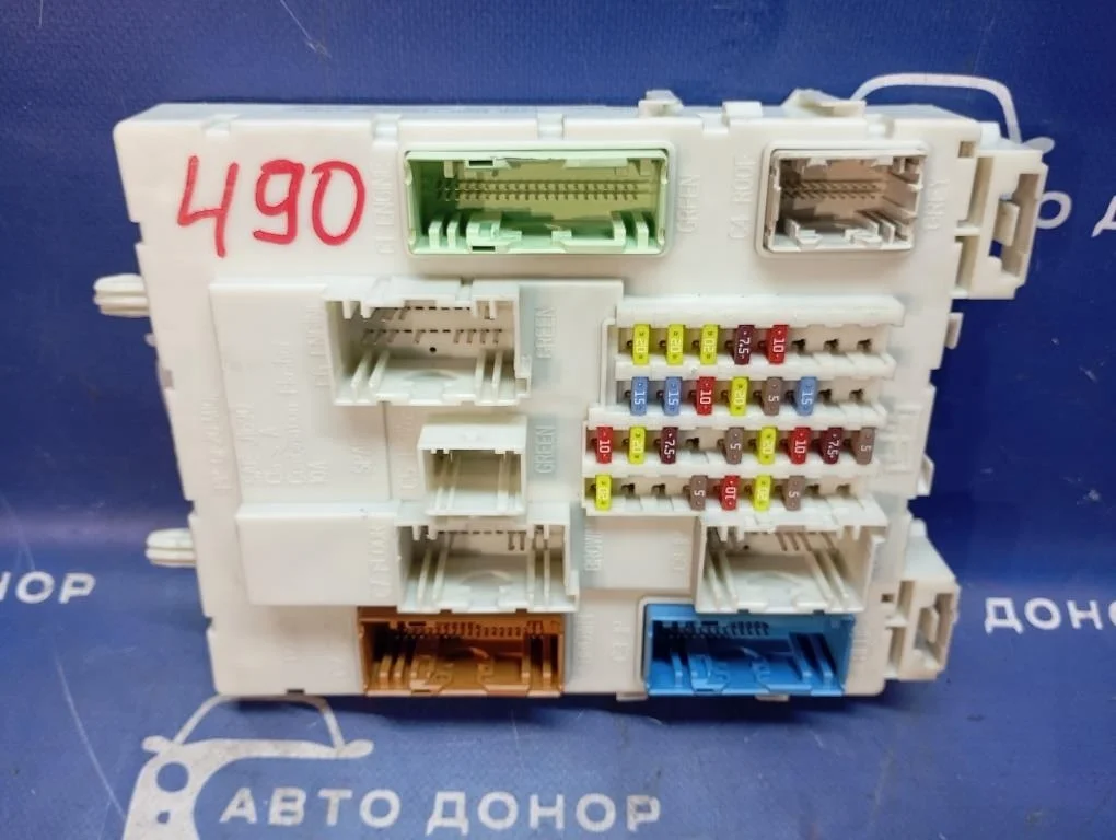 блок предохранителей FORD FOCUS CB8 IQDB - 2227208