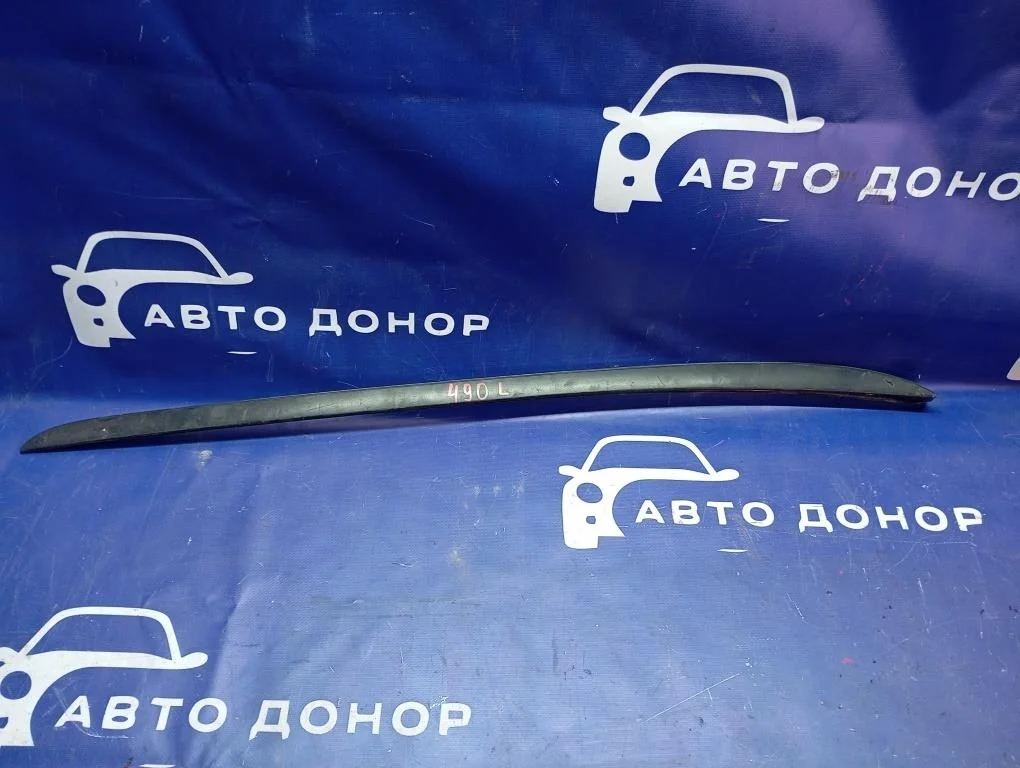 молдинг лобового стекла FORD FOCUS CB8 IQDB