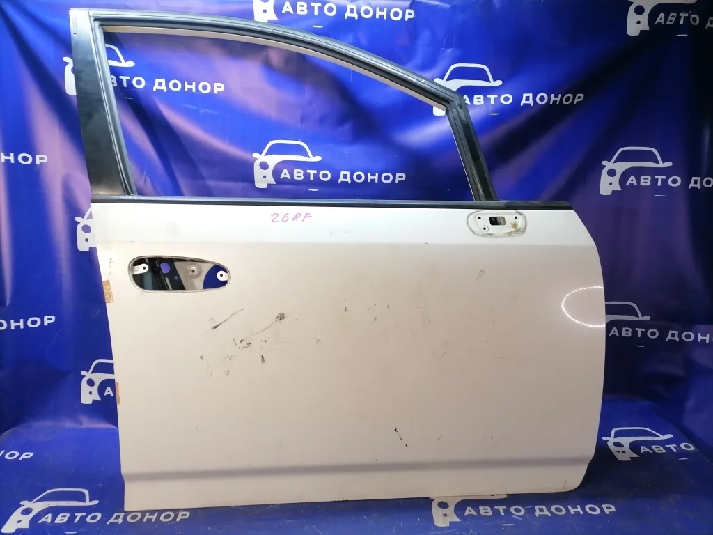дверь HONDA STREAM RN1 -