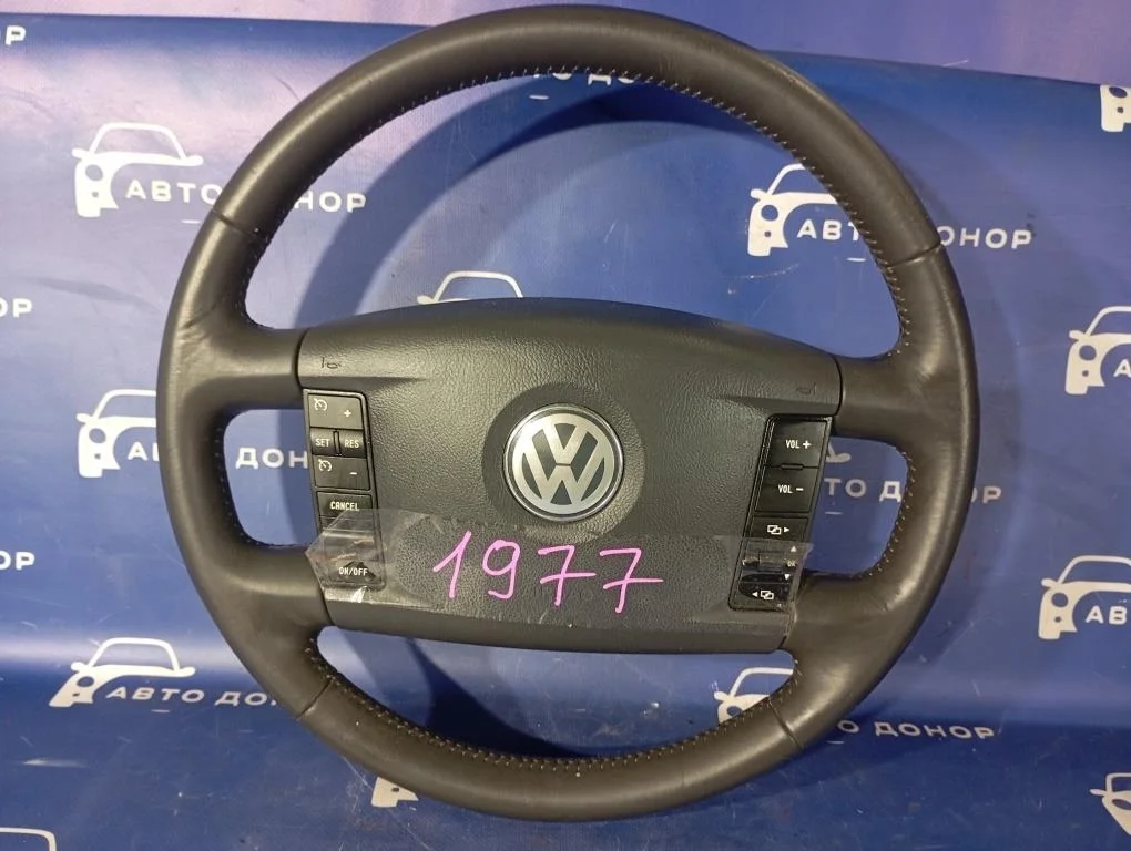 подушка безопасности водителя VOLKSWAGEN TOUAREG 7LA -