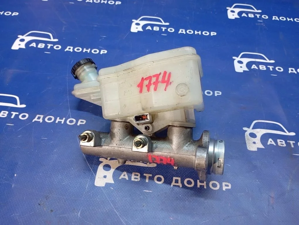 главный тормозной цилиндр NISSAN MARCH AK12 CR12DE