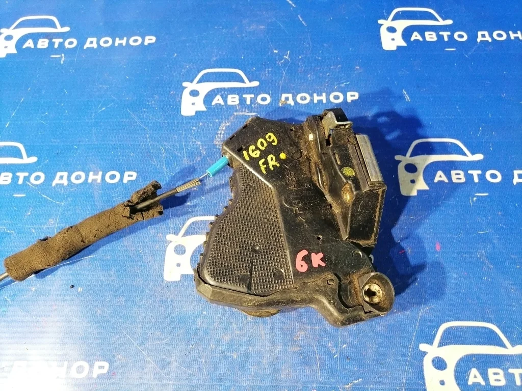 замок двери TOYOTA CAMRY ACV30 -