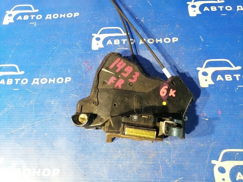 замок двери TOYOTA ALLION ZZT240 -