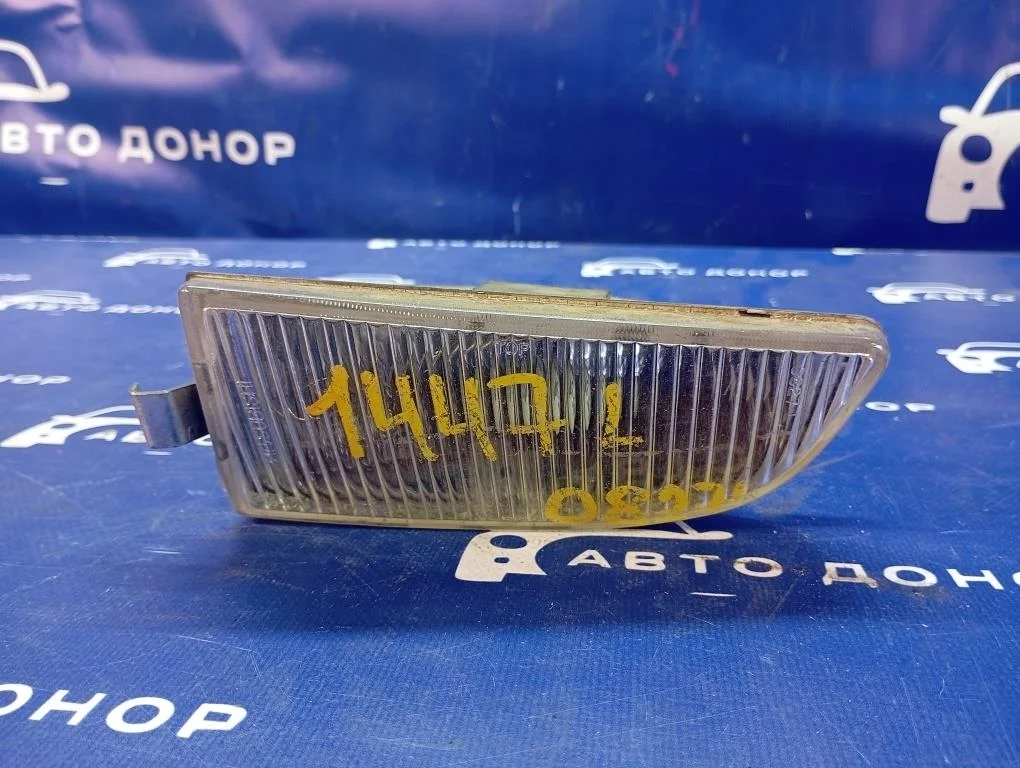 фара противотуманная MITSUBISHI CHARIOT N44W -