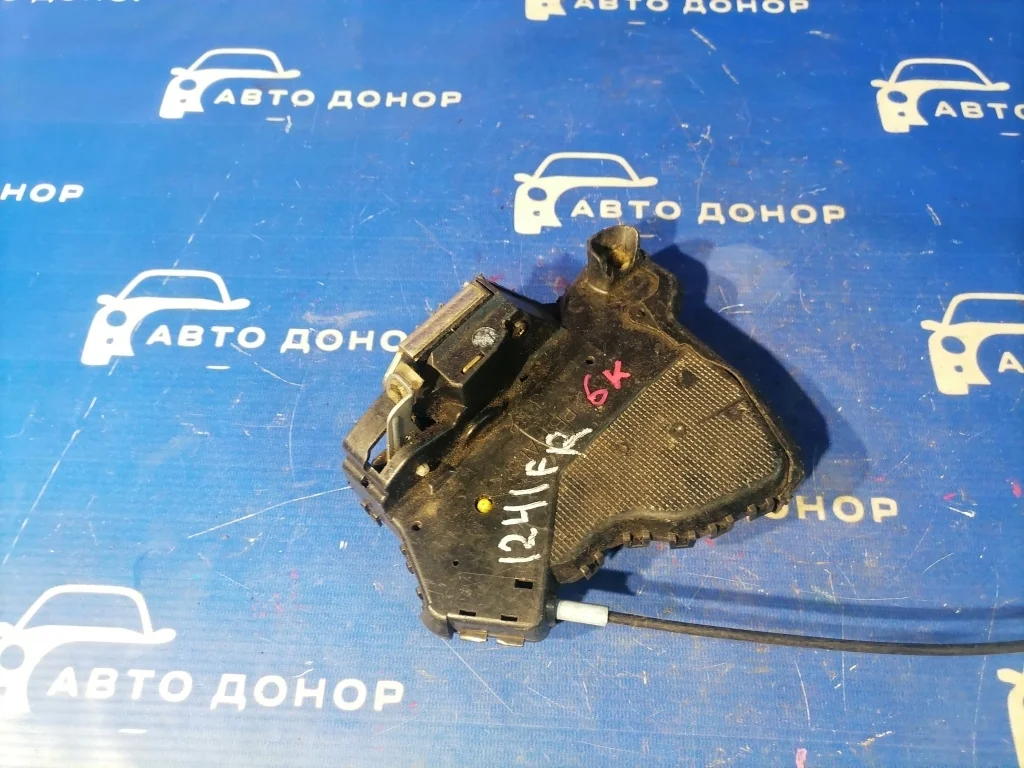 замок двери TOYOTA ALLION ZZT240 -
