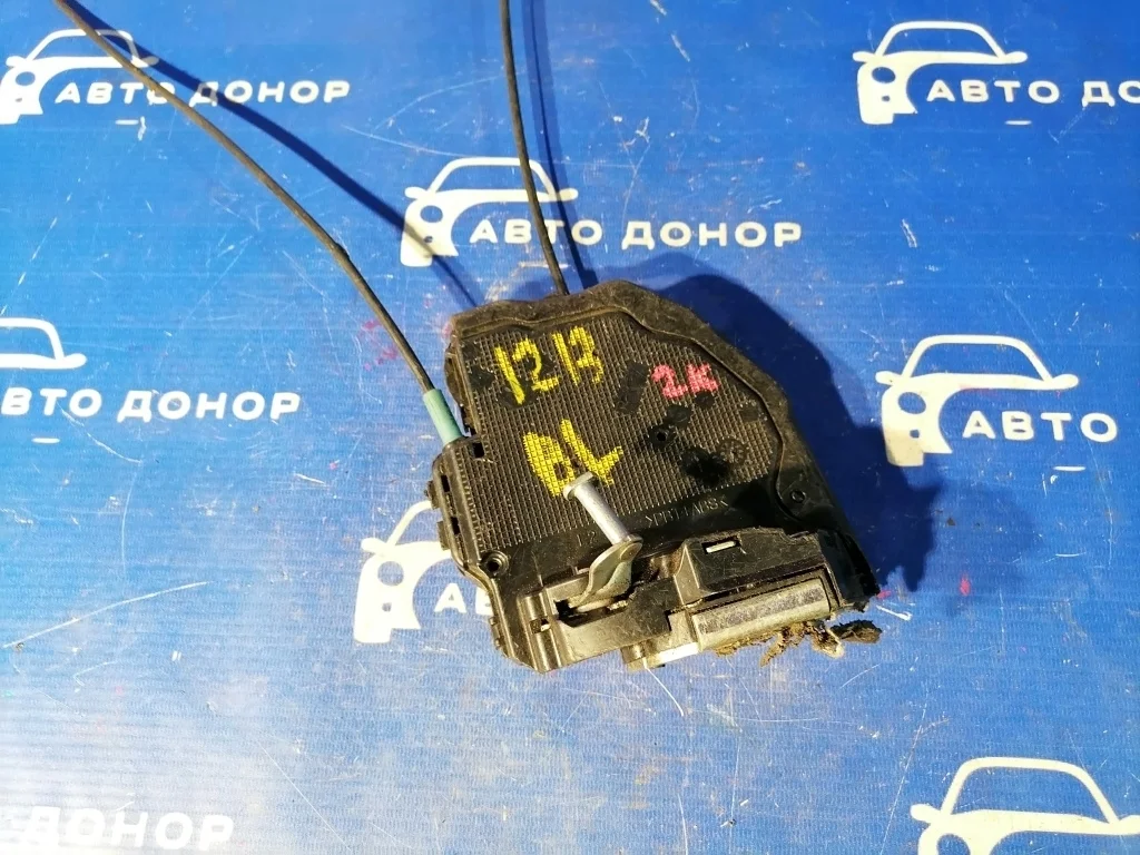 замок двери TOYOTA RAV4 ACA31W -