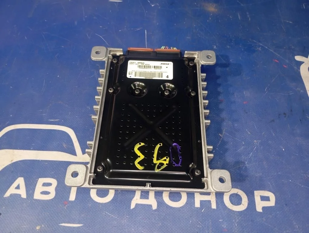 усилитель звука NISSAN SKYLINE CROSSOVER J50 VQ37VHR