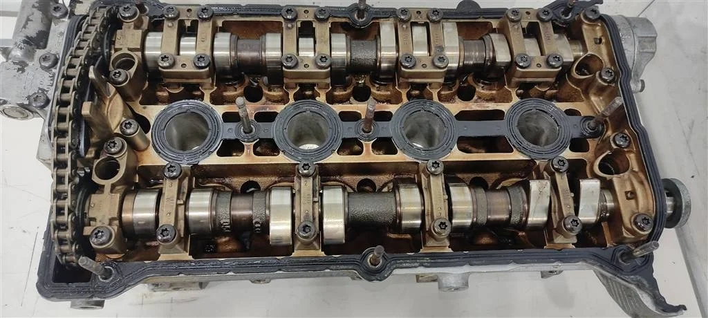 Головка блока цилиндров (ГБЦ) AMB  1.8 Турбо бенз