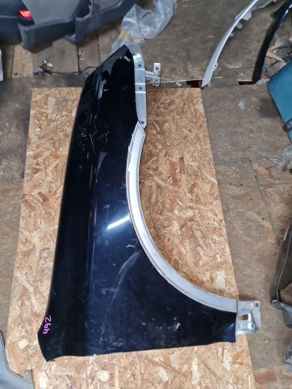 Крыло Porsche Cayenne 2006 955