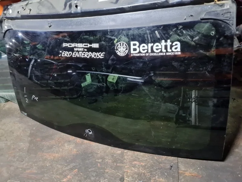 Стекло крышки багажника Porsche Cayenne 2005 955