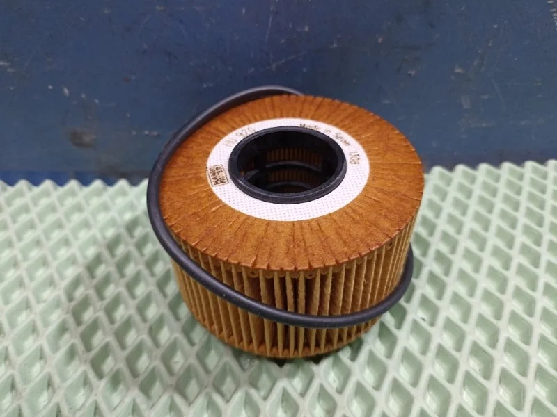 Фильтр масляный Ford Mondeo 3 2007 HU920X 2.0D D6BA