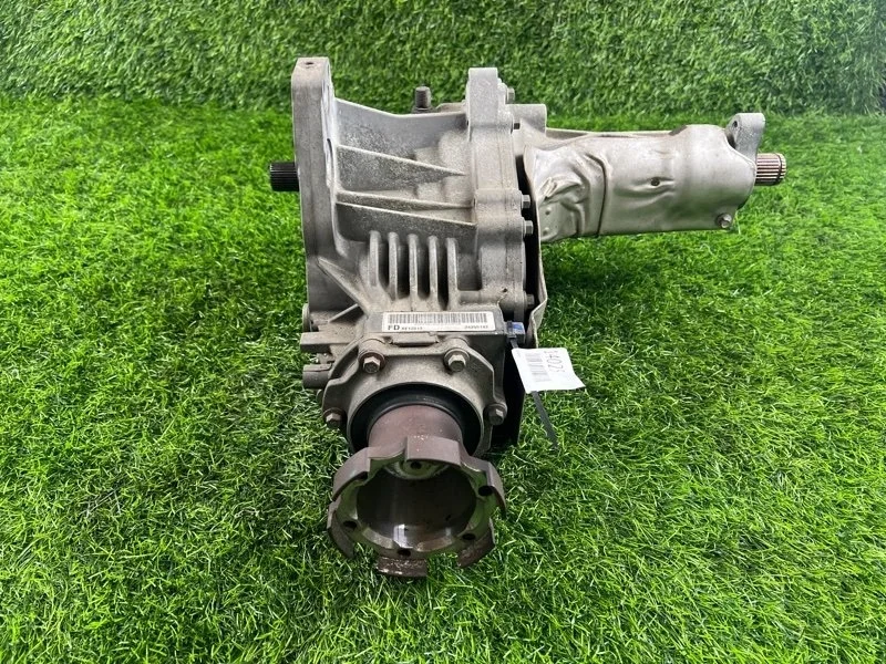 Раздаточная коробка Chevrolet Captiva 2011 24263580 C140 LE5, передняя