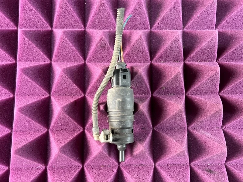 Насос омывателя Volkswagen Passat 2008 3B7955681 B6 BWA 2.0T