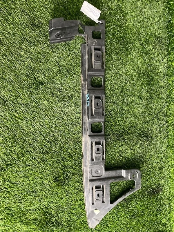 Кронштейн крепления бампера Volkswagen Passat 2008 3C5807394 B6 BWA 2.0T, задний правый