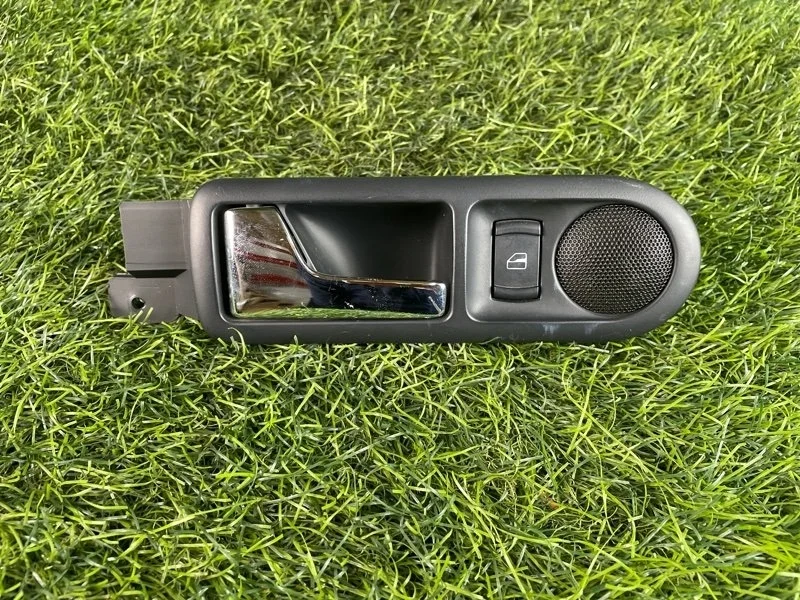 Ручка двери внутренняя Volkswagen Passat 2002 3B0839113 B5+ AMX 2.8, задняя левая