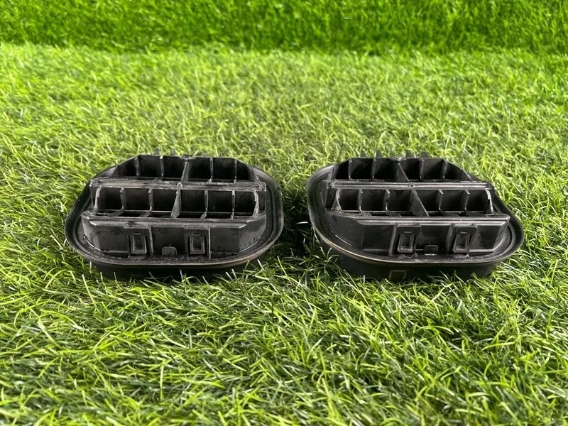 Решетка вентиляционная Chevrolet Aveo 2014 13502348 T300 F16D4