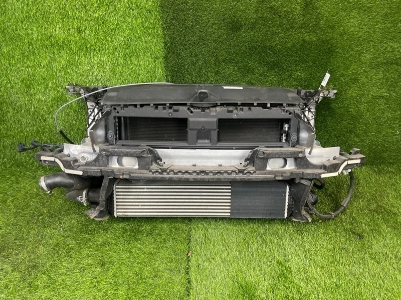 Передняя панель/ телевизор Audi A4 2016 8W0805594 B9 CYR 2.0T