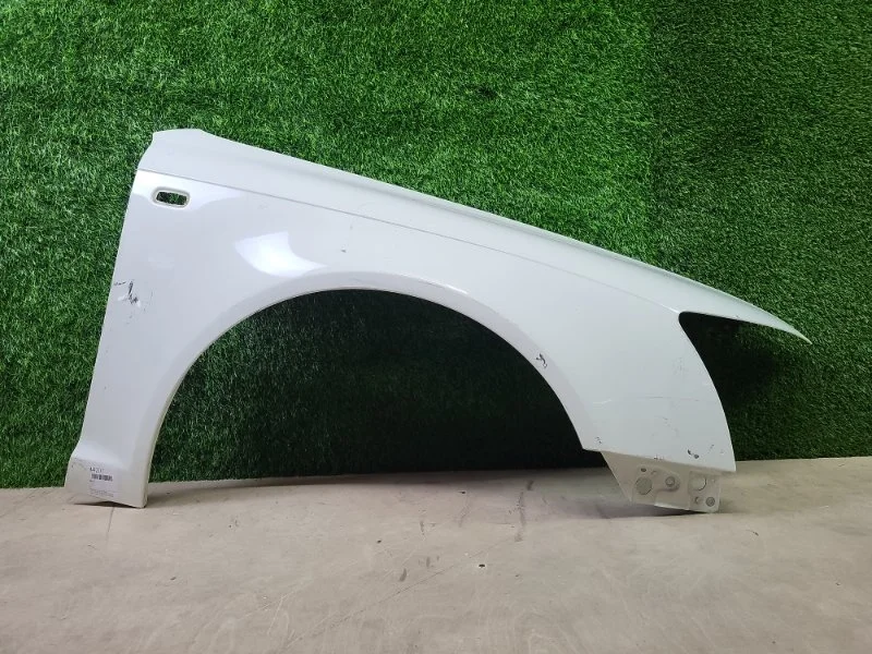 Крыло Audi A6 2005 4F0821104A C6 AUK 3.2, переднее правое