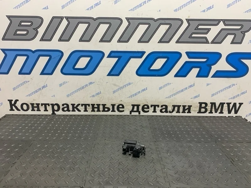 Преобразователь давления BMW 750Li 2013 F02