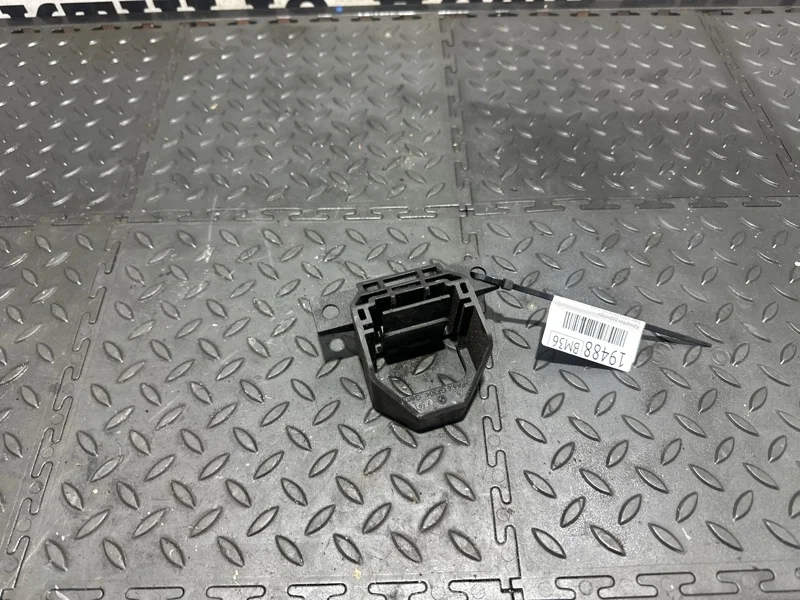 Кронштейн радиатора Bmw 3 2008 17117591647 E92 N52B30A