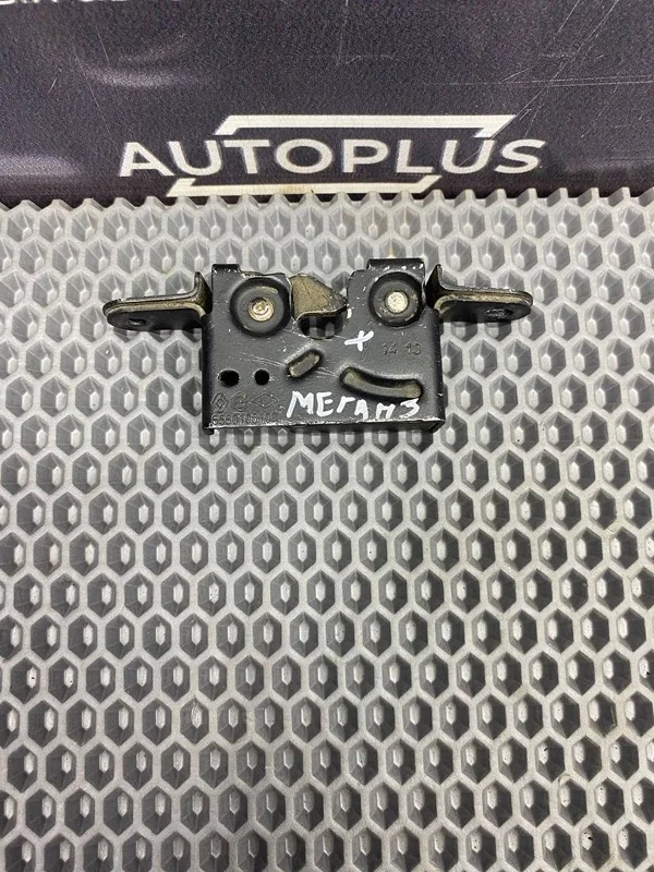 Замок капота Renault Megane 2010 656010010R ХЭТЧБЕК K4M 838