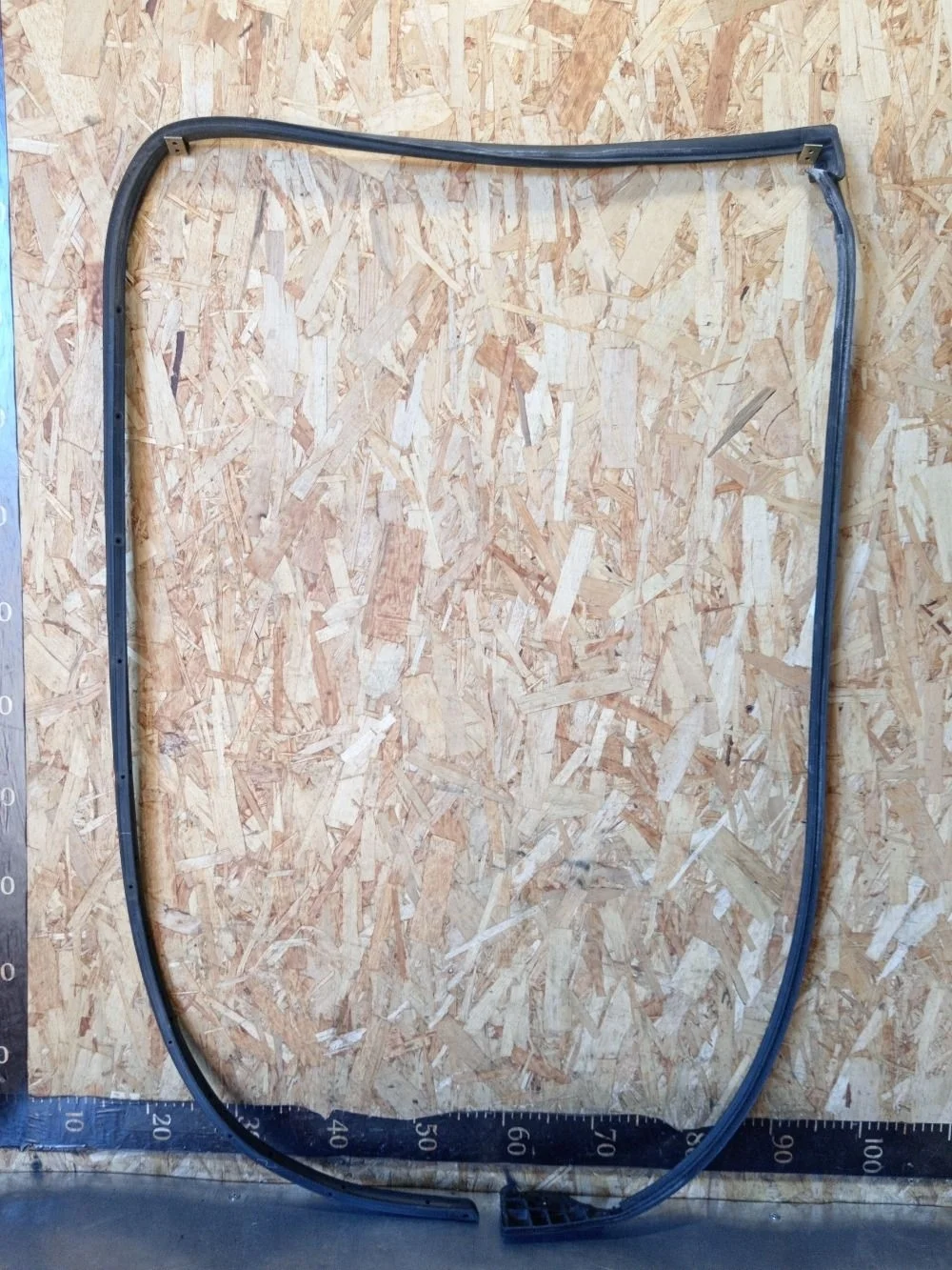 Уплотнитель двери Nissan Pathfinder III рестайлинг (2010—2014) 2014 KAP