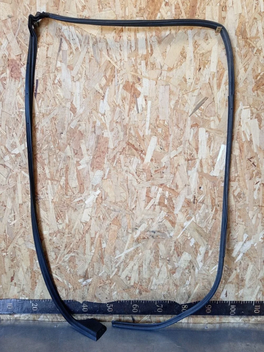 Уплотнитель двери Nissan Pathfinder III (2004—2010) 2005 K27 - STRUCTURAL GREY