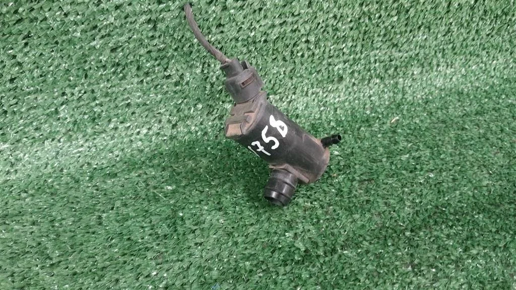 Б.у. насос омывателя MITSUBISHI PAJERO V75W MITSUBISHI PAJERO V75W