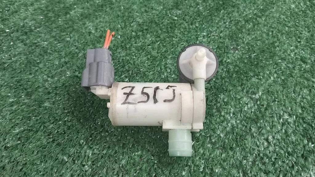 Б.у. насос омывателя NISSAN MURANO Z51 NISSAN MURANO Z51