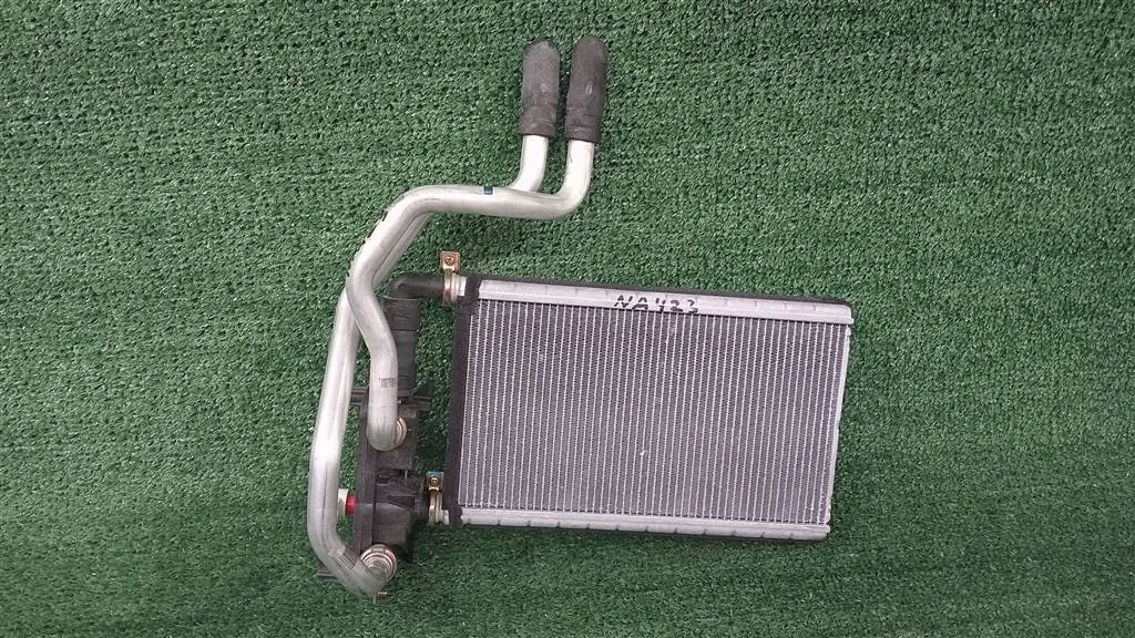 Б.у. радиатор печки MITSUBISHI GRANDIS NA4W MITSUBISHI GRANDIS NA4W