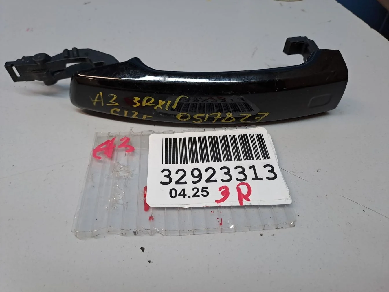 Ручка двери нaружная правая для Audi A3 8V 2012-2020