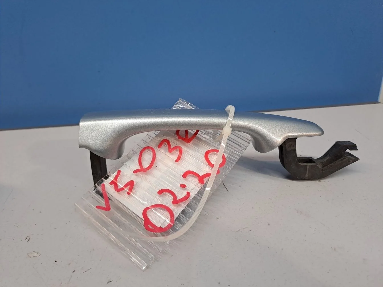 Ручка двери нaружная для Volvo V50 2004-2012