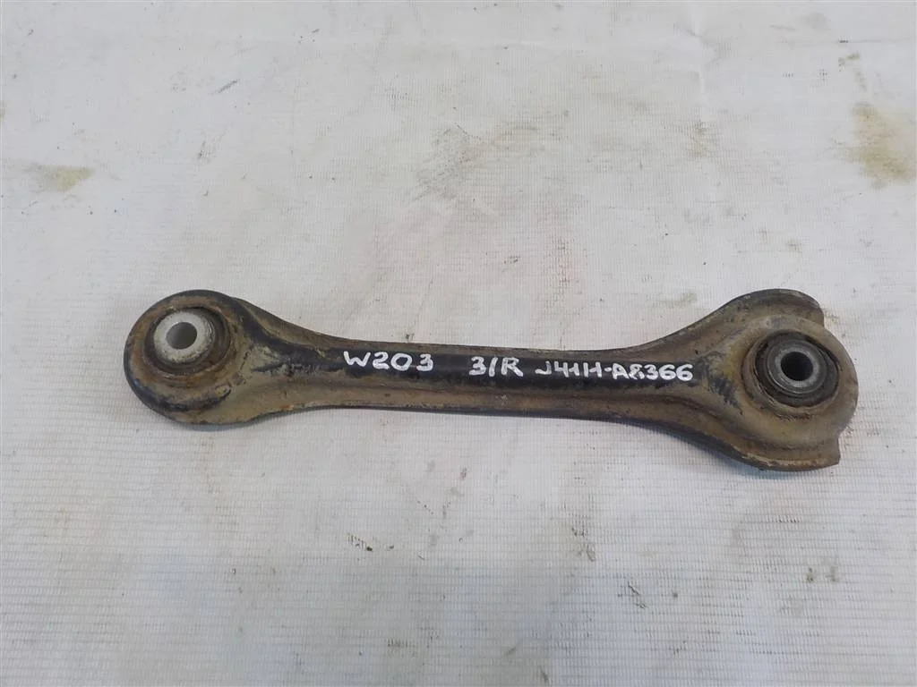 Тяга задняя верхняя передняя Mercedes-Benz C-класс W203/S203/CL203 (2000—2004)