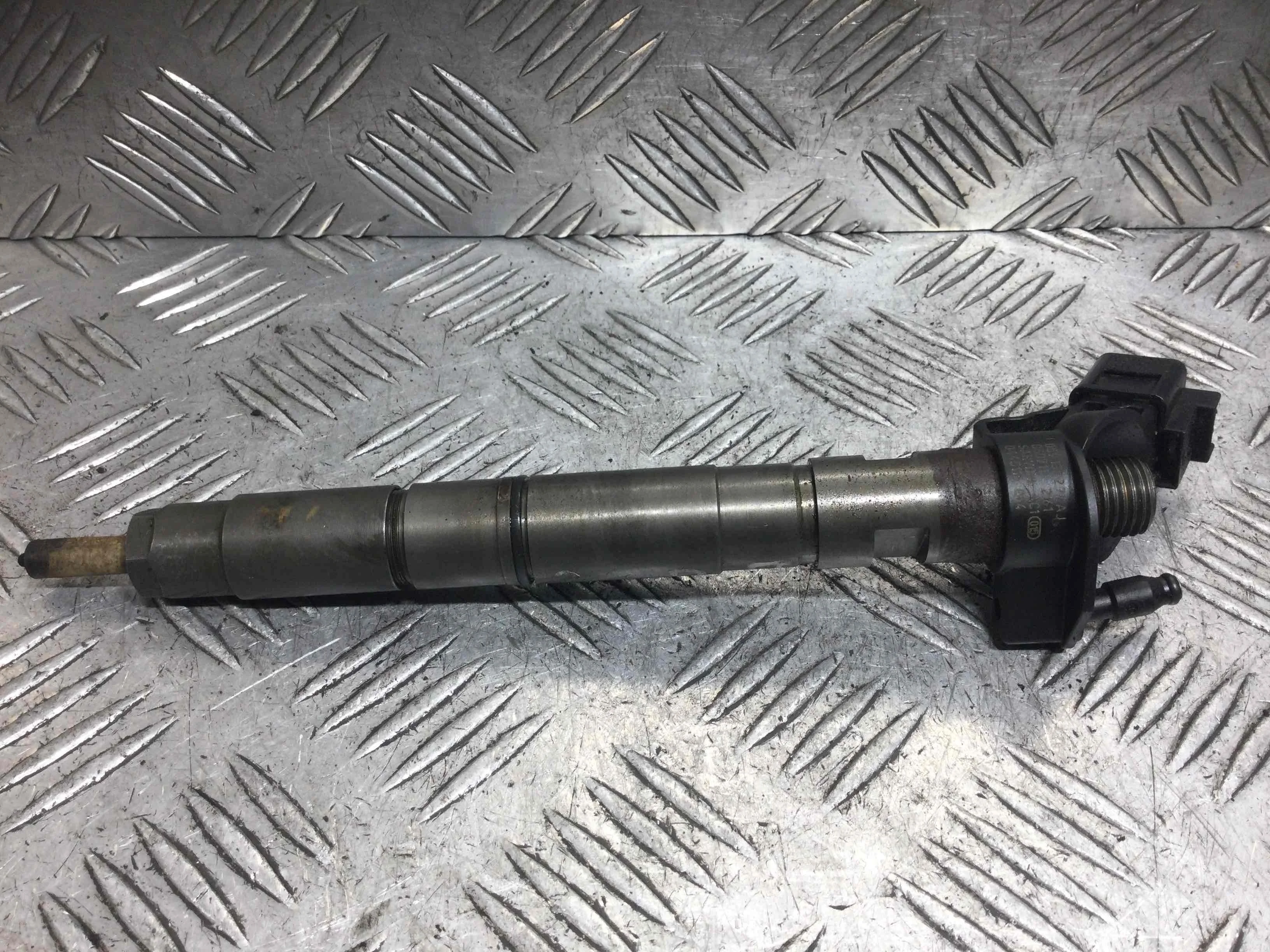 Форсунка Audi A6 C6/4F (2004-2008) дизель 2.7 TDI Механика Универсал