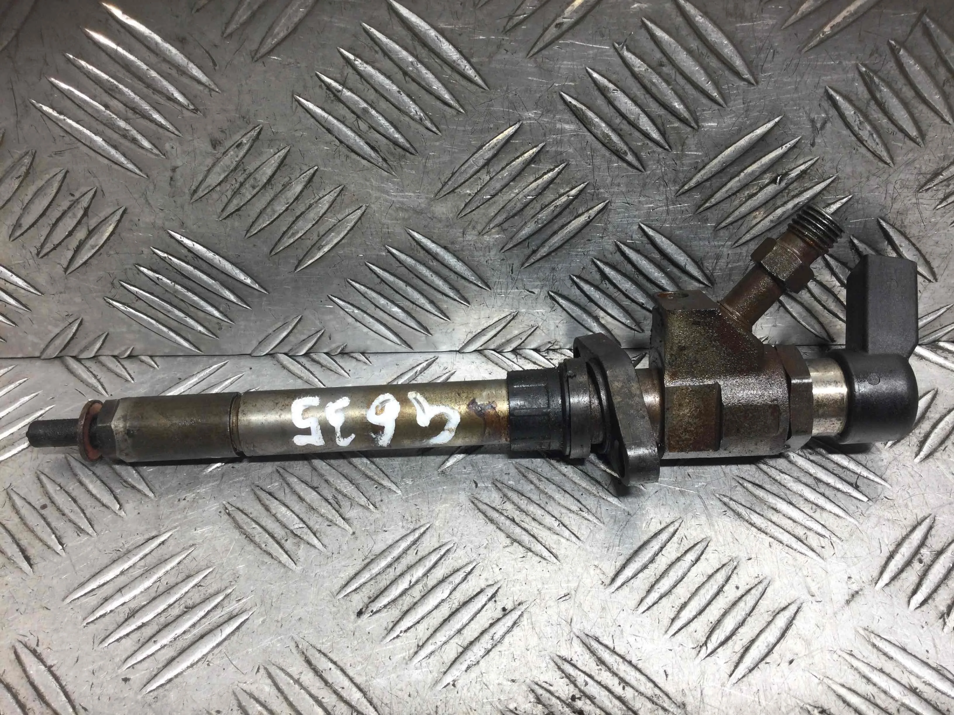 Форсунка Volvo V50 1 поколение 2003-2007 дизель 2.0 HDI Механика Х/б