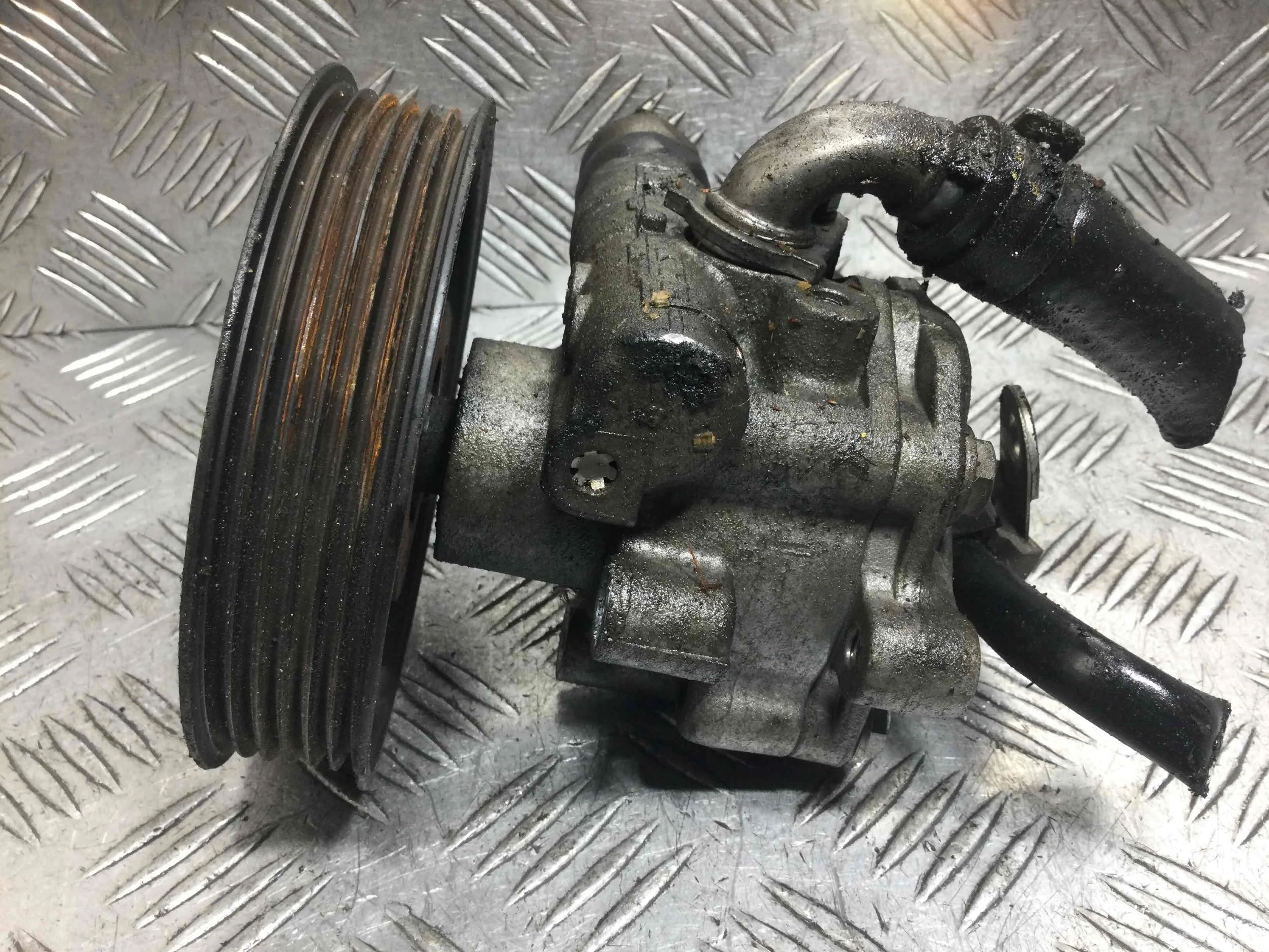 Насос гидроусилителя руля Volkswagen Beetle A4 [рестайлинг] (2005-2010) бензин 1.6 i Механика Х/б