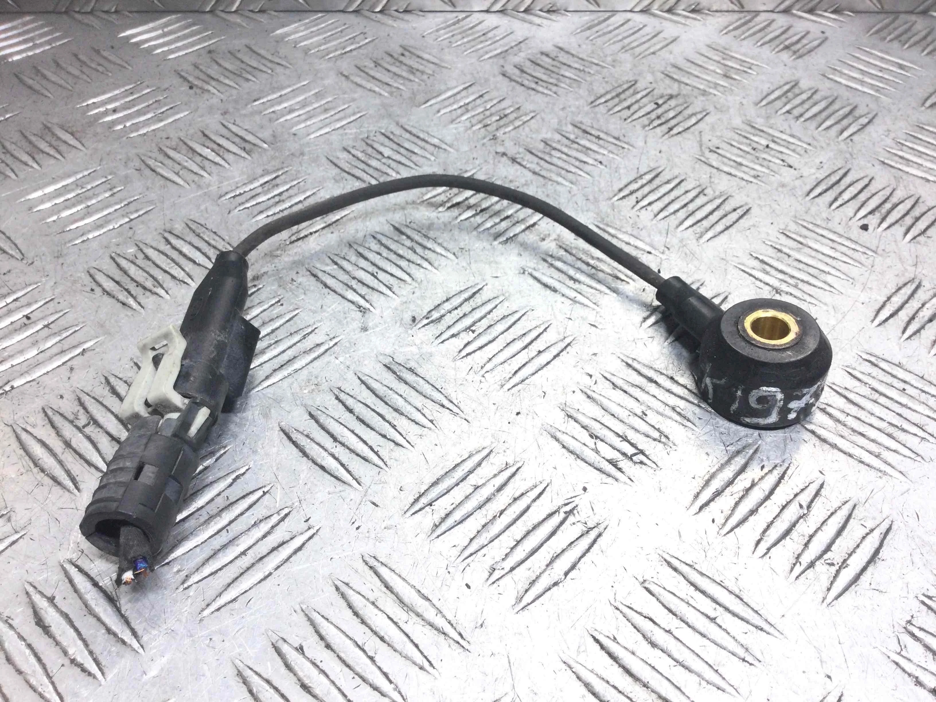 Датчик детонации Kia Magentis 1 поколение (рестайлинг) (2003-2006) бензин 2.0 i Механика Седан