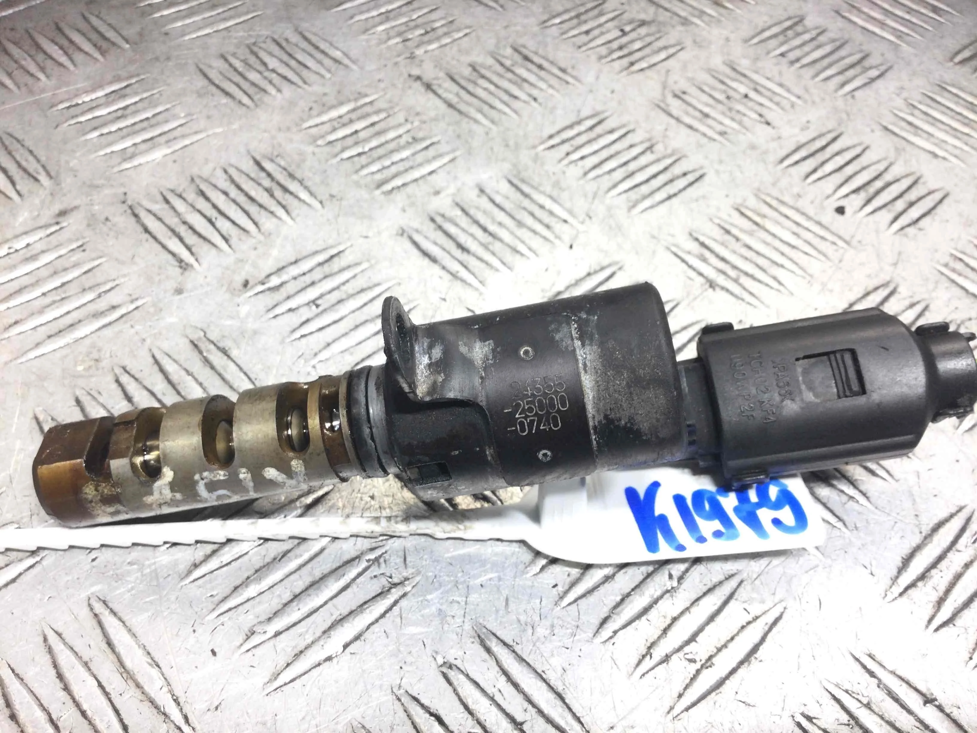 Клапан фазорегулятора Kia Magentis 1 поколение (рестайлинг) (2003-2006) бензин 2.0 i Механика Седан