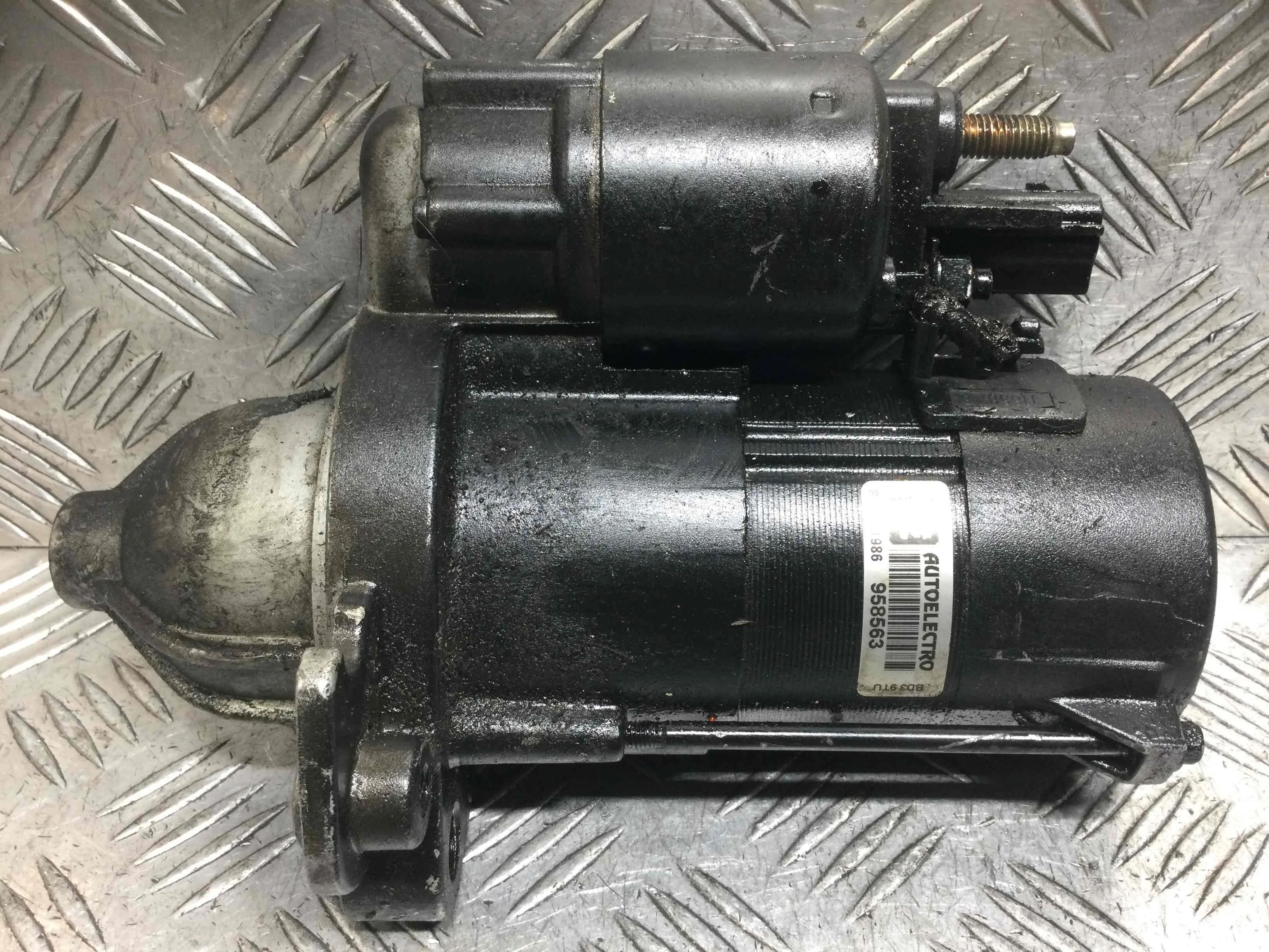 Стартер Audi S4 S4 B8 (8K) 2007 - 2015 бензин 4.2 Механика Седан