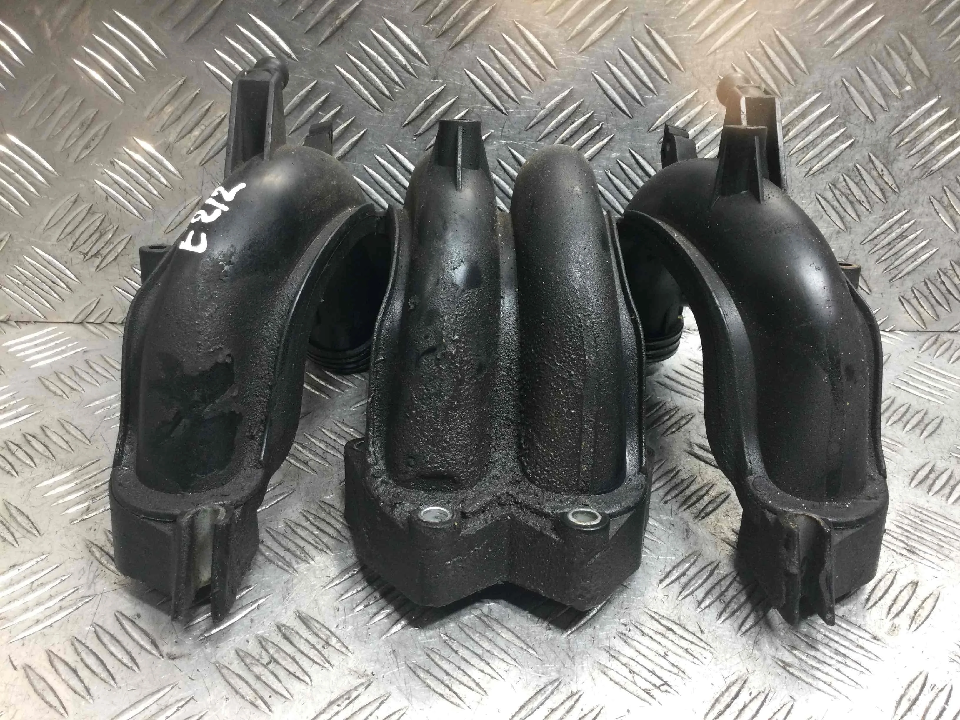 Коллектор впускной Volkswagen Beetle A4 [рестайлинг] (2005-2010) бензин 1.6 i Механика Х/б