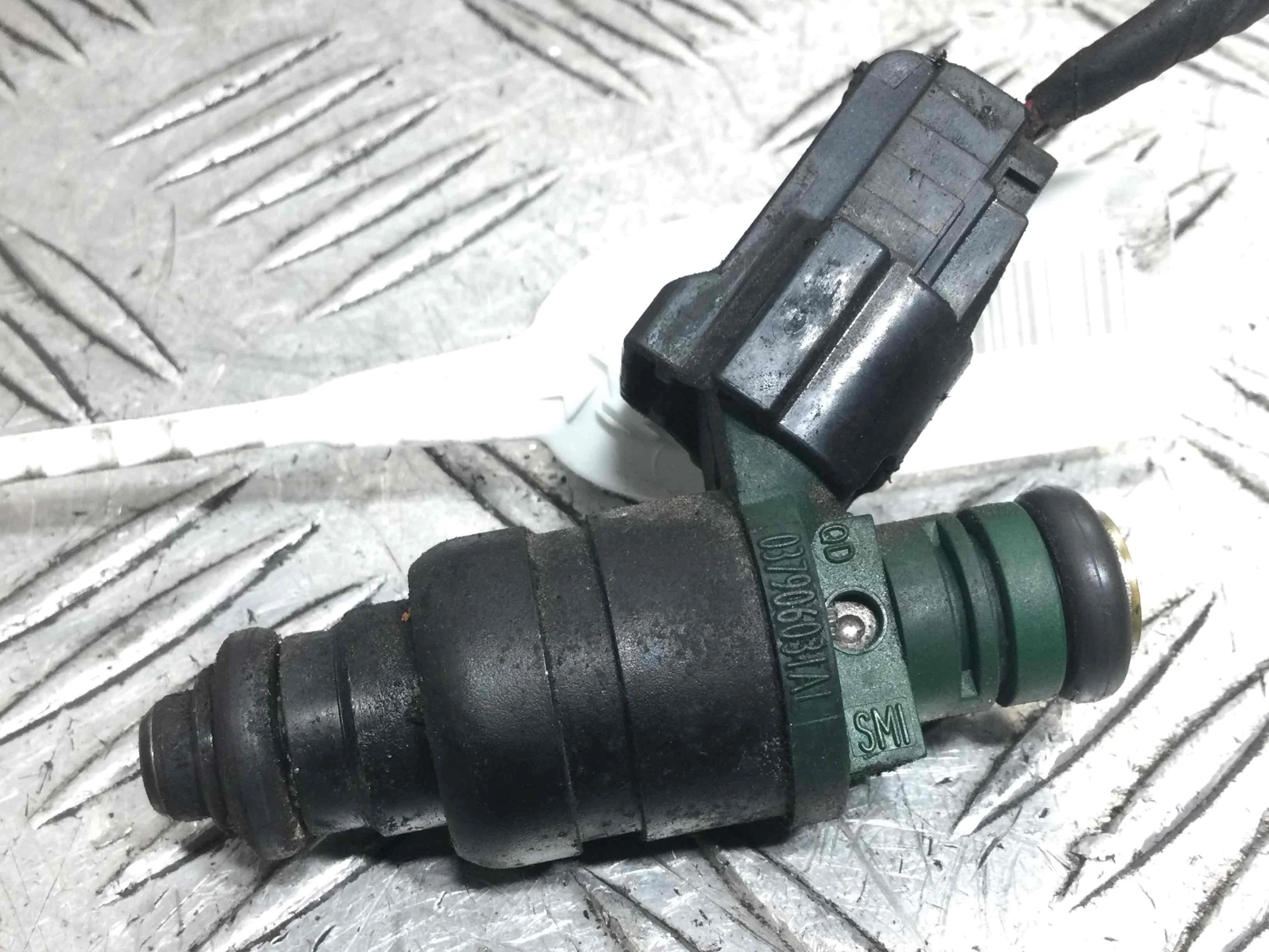 Форсунка Volkswagen Beetle A4 [рестайлинг] (2005-2010) бензин 1.6 i Механика Х/б